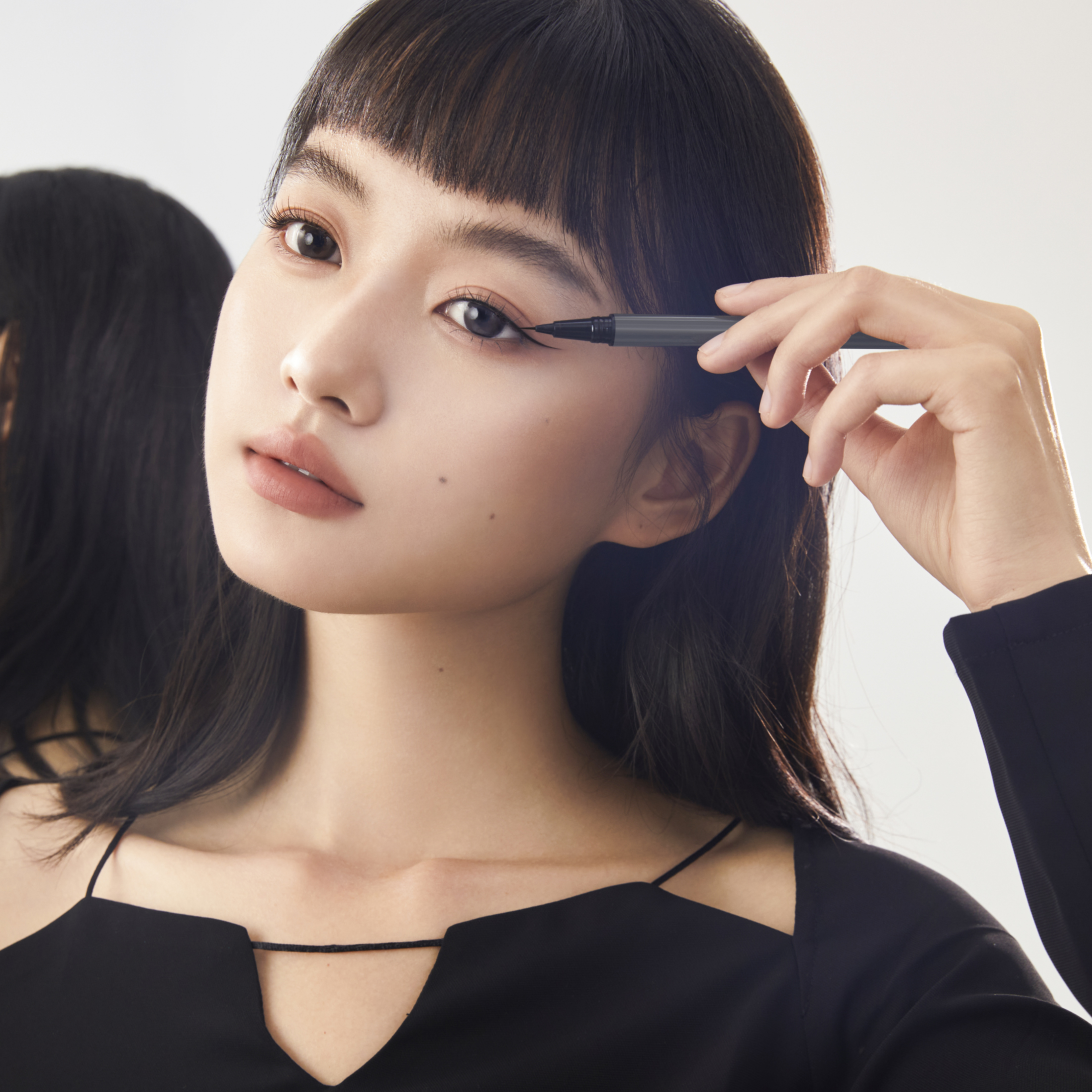 eyeliner_lifestyle_1